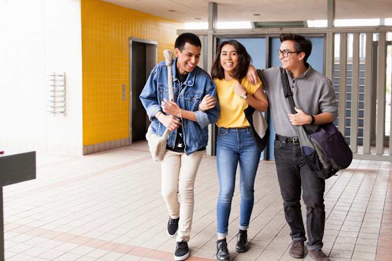 College Guide for Hispanic and Latino/a Students